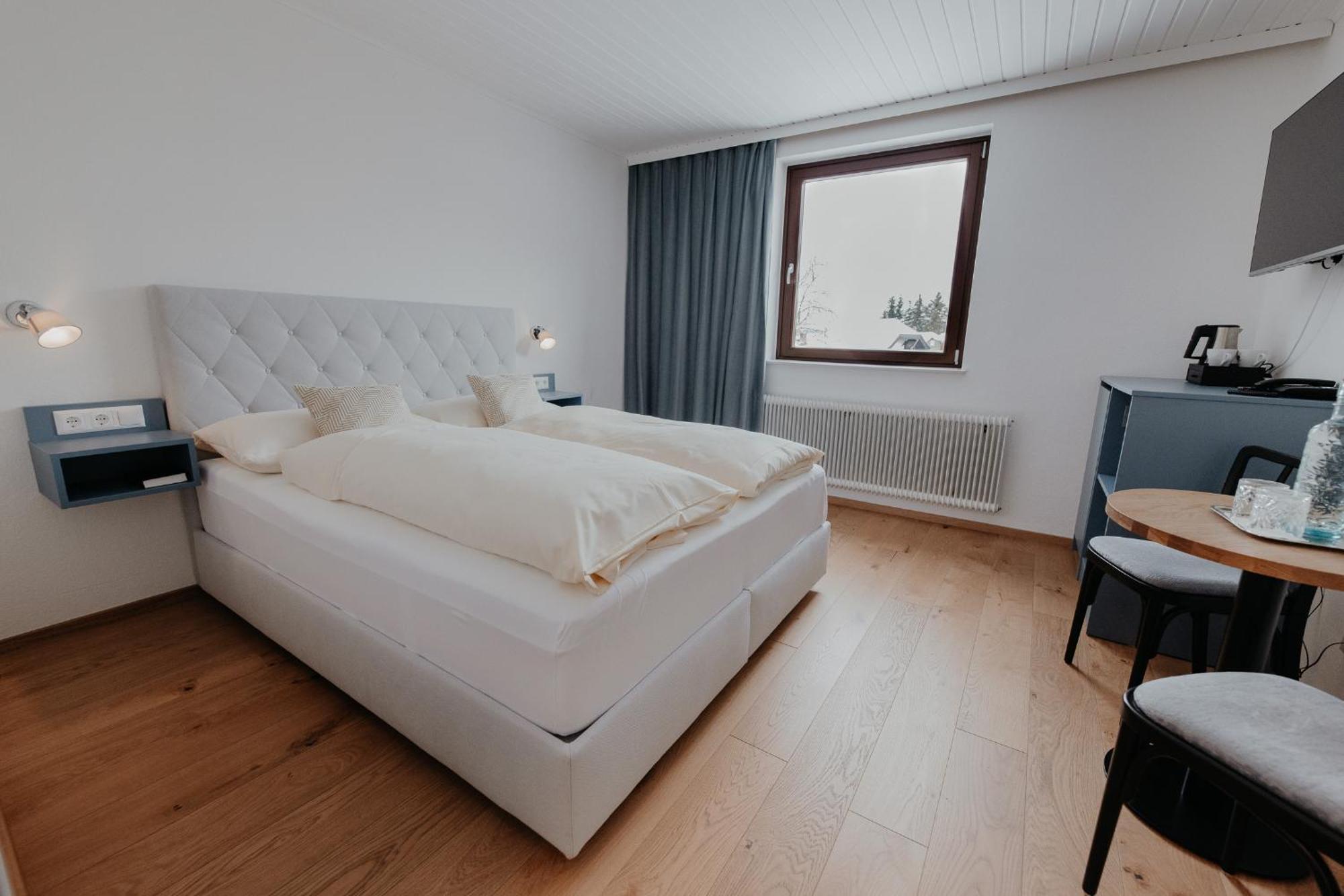 Der Loeffler Am Semmering Bed&Breakfast Ruang foto