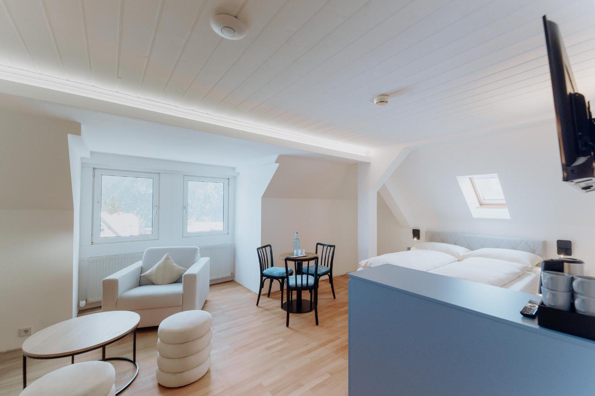 Der Loeffler Am Semmering Bed&Breakfast Ruang foto
